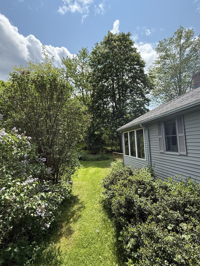 22 Sand Hill Rd, Wiscasset, ME 04578 - view of green lawn