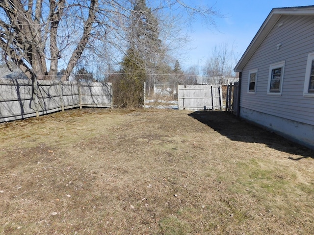 view of yard featuring fence