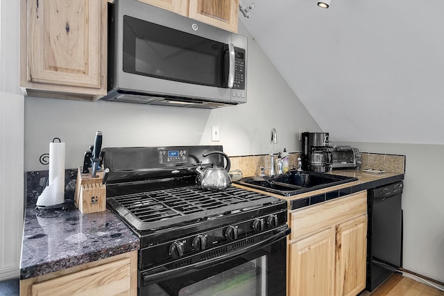 22 Broad St, Bethel, ME 04217 - photo 95
