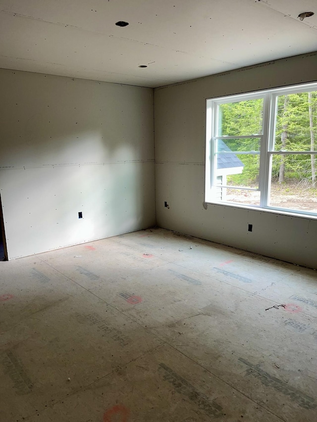 43 Heritage Dr, Berwick, ME 03901 - view of empty room