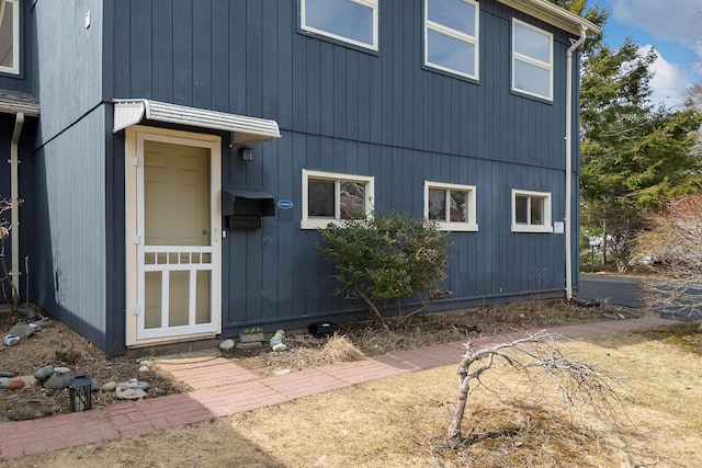 11 Elm Dr, York, ME 03909 - view of doorway to property