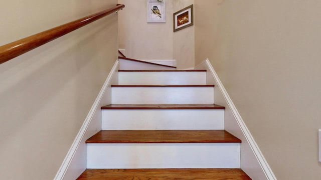 16 Ocean Greens Dr, Saco, ME 04072 - view of stairway