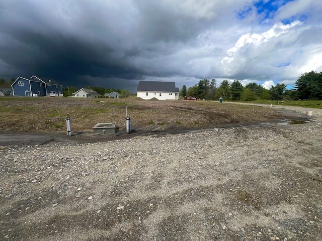 105 Fieldstone Dr, Augusta, ME 04330