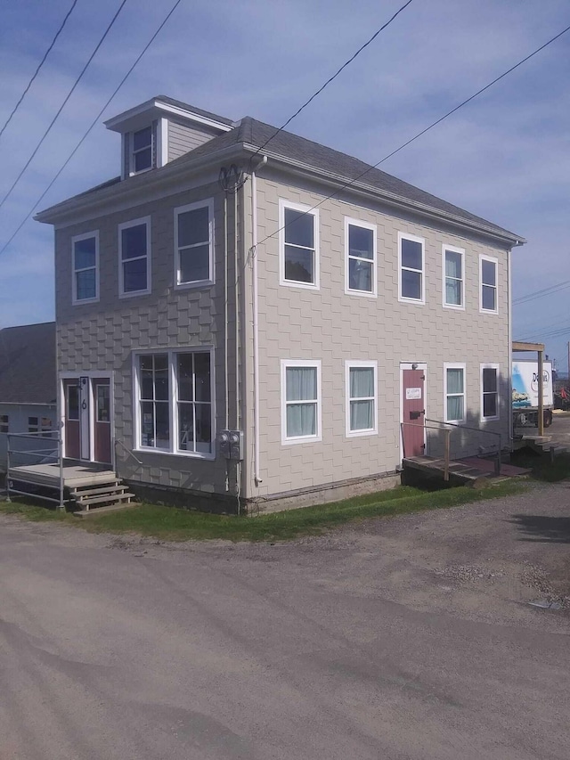 6 School St, Lubec, ME 04652 - view of front of home