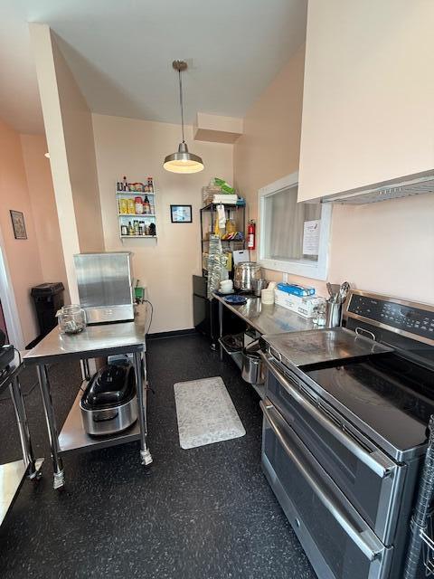 6 School St, Lubec, ME 04652 - kitchen with double oven range