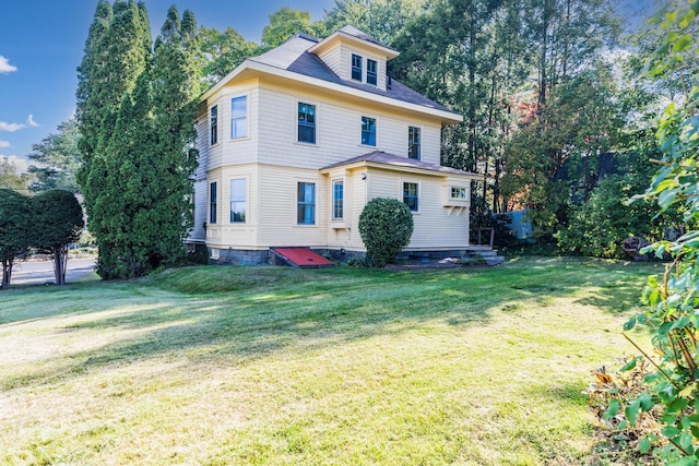 493 Main St, Eliot, ME 03903 - view of front of house featuring a front yard