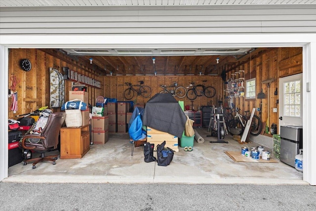garage featuring freestanding refrigerator