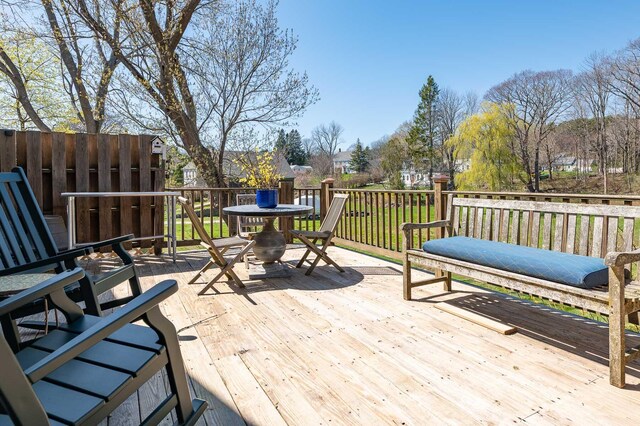 155 Pepperrell Rd, Kittery, ME 03905 - deck with outdoor dining space