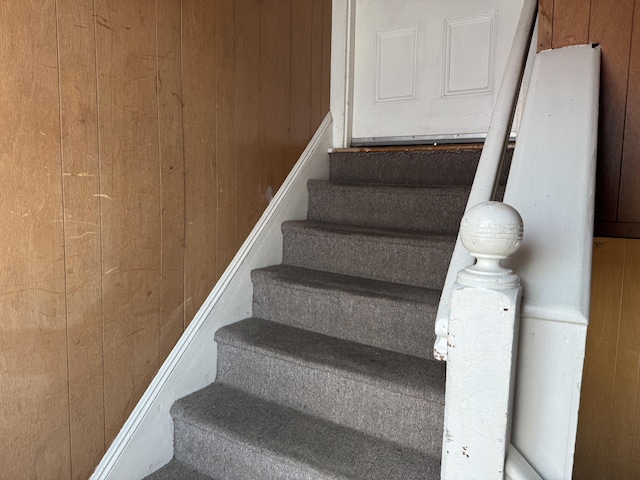 6 Spring St, Waterville, ME 04901 - view of stairway