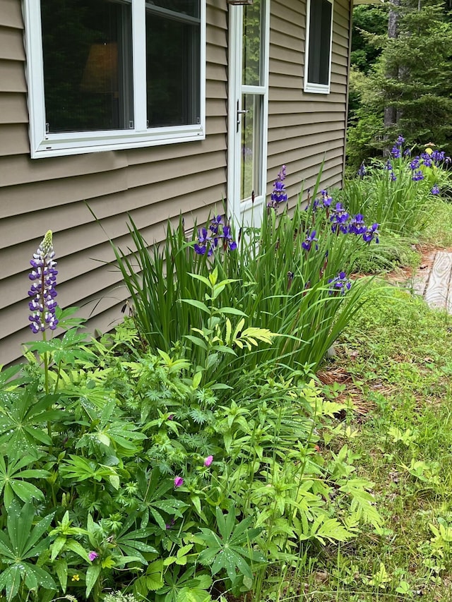 52 Main Rd, Chesterville, ME 04938 - exterior view