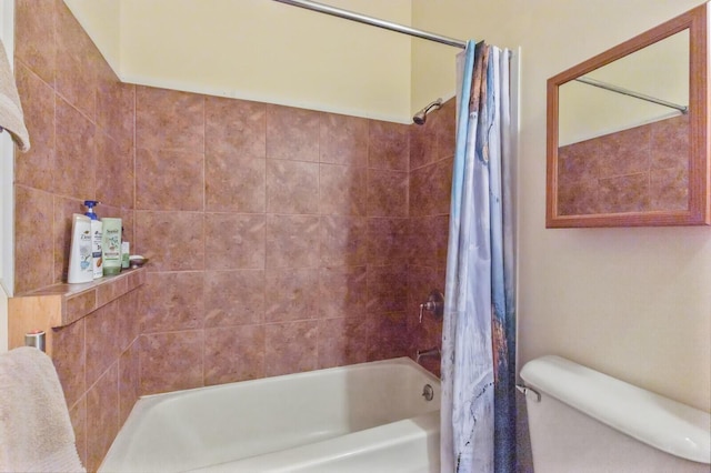 52 Main Rd, Chesterville, ME 04938 - full bathroom with toilet and shower / bath combo with shower curtain