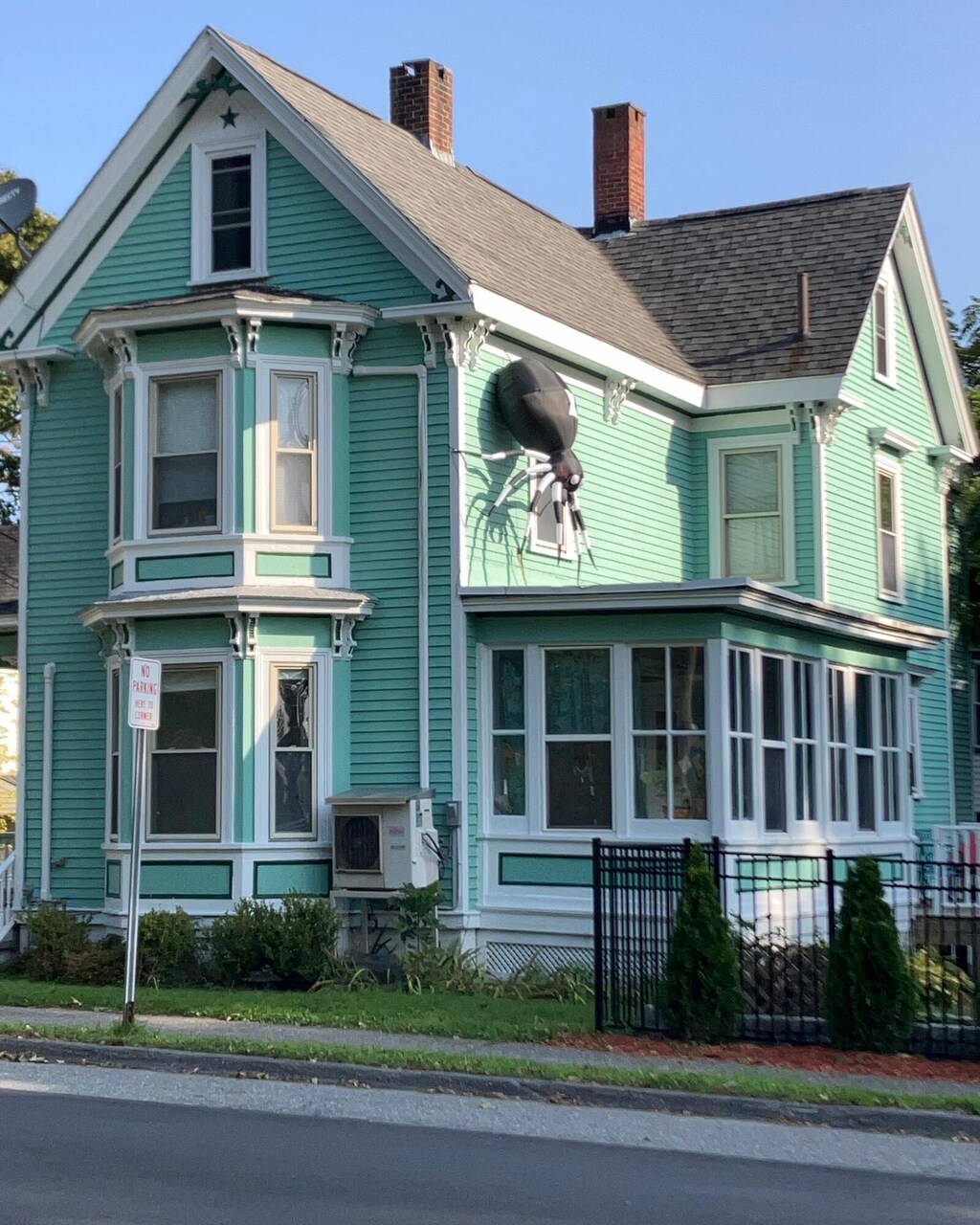 261 Ohio St, Bangor, ME 04401 - victorian-style house featuring a sunroom