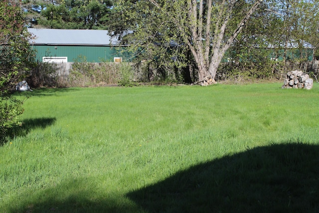 50 Johnson Rd, Gorham, ME 04038 - view of green lawn