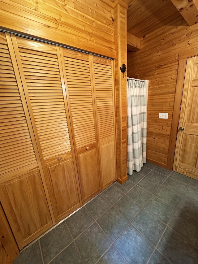 362 N Raymond Rd, Poland, ME 04274 - detailed view of wood walls