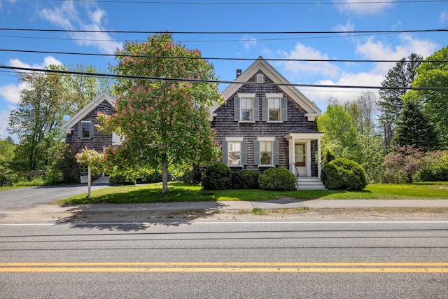 199 Ferry Rd, Saco, ME 04072 - shingle-style home featuring a front lawn