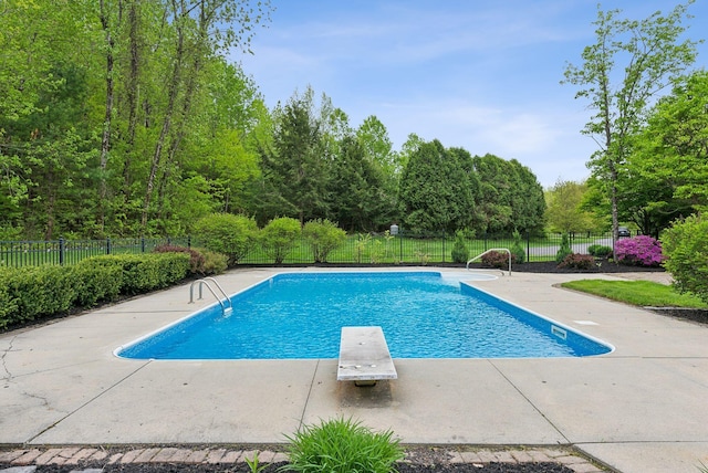 31 Green Trees Dr, Gorham, ME 04038 - view of swimming pool with a patio and a diving board