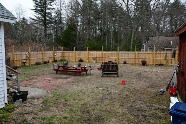 view of yard featuring a fenced backyard