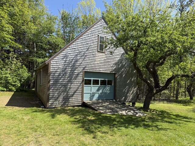 148 Pendleton Point Rd, Islesboro, ME 04848 - view of side of home featuring a lawn