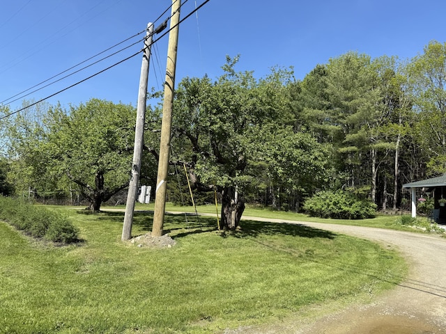 148 Pendleton Point Rd, Islesboro, ME 04848 - view of grassy yard