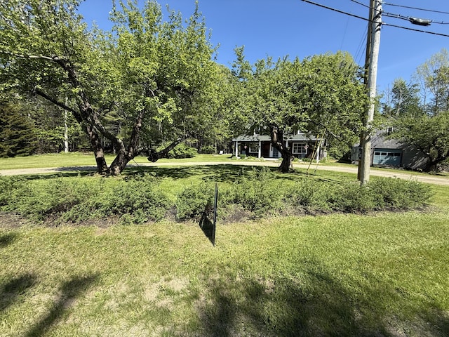 148 Pendleton Point Rd, Islesboro, ME 04848 - view of grassy yard