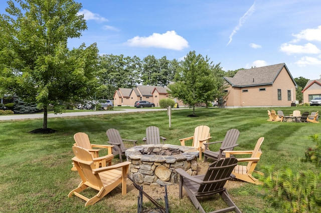 view of yard featuring a fire pit