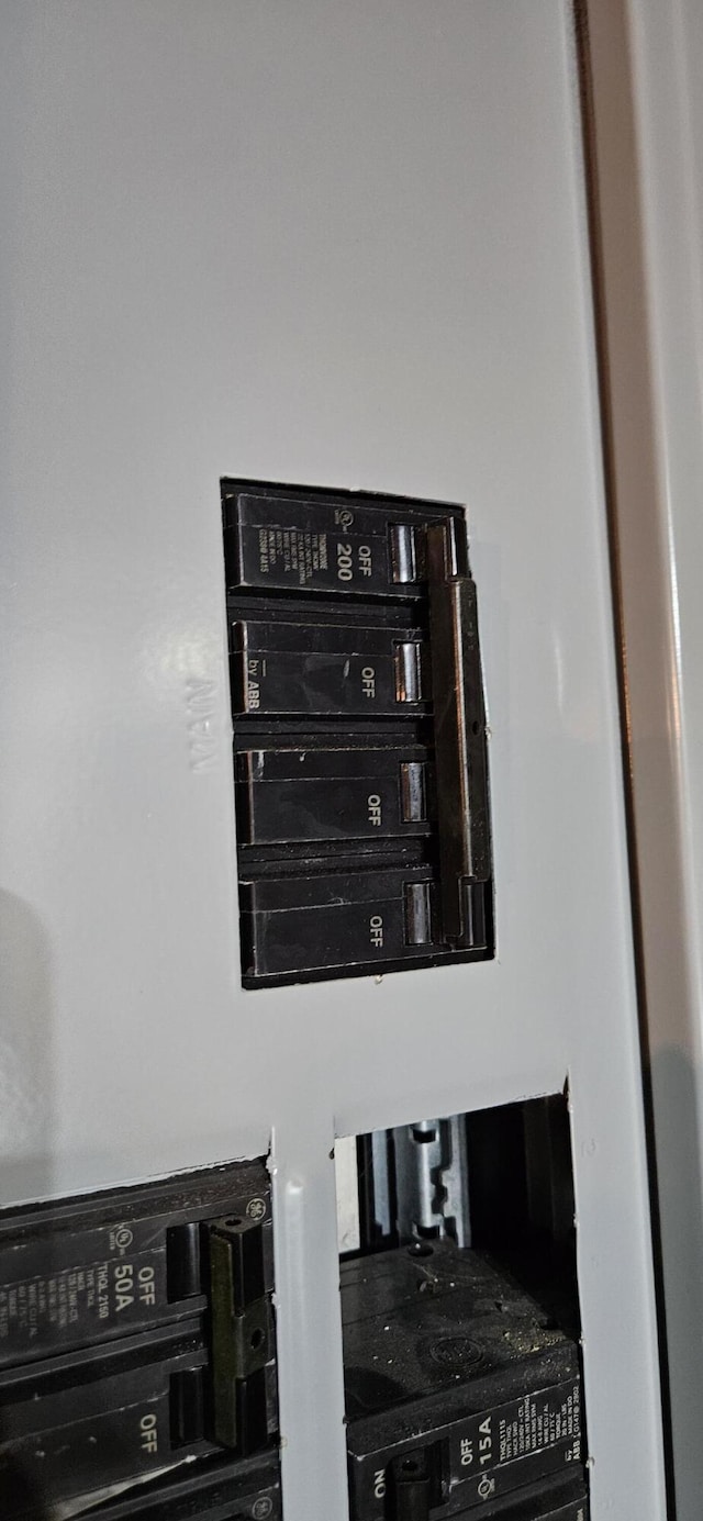 612 Franklin St, Rumford, ME 04276 - detailed view