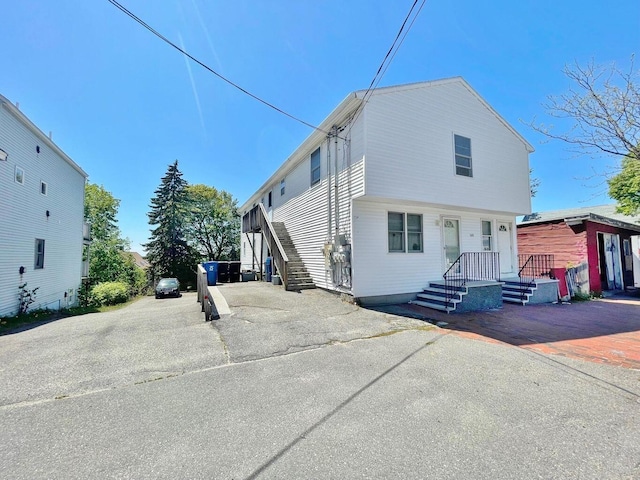 160 Washington Ave, Portland, ME 04101 - view of back of house