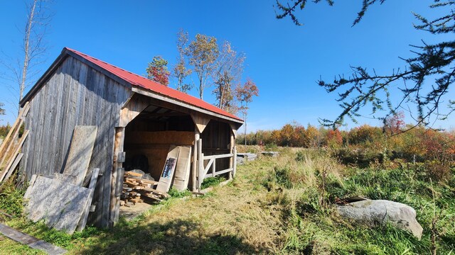 240 Higgins Rd, Pittsfield, ME 04967