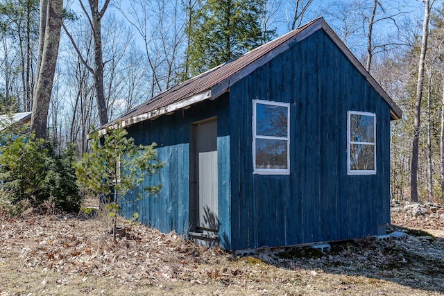 view of outdoor structure featuring an outdoor structure
