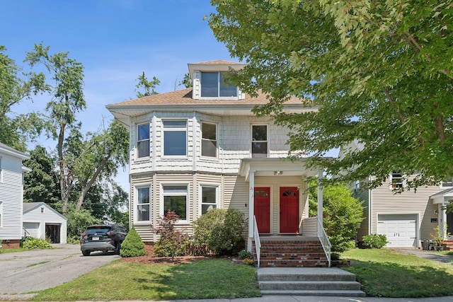 23-25 Deerfield Rd, Portland, ME 04101 - traditional style home with a front lawn