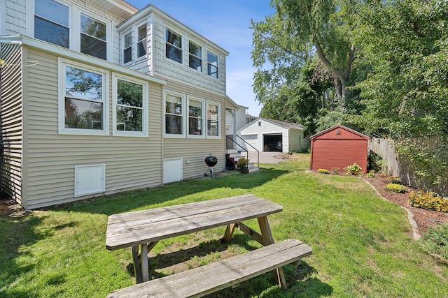 23-25 Deerfield Rd, Portland, ME 04101 - view of yard with an outbuilding