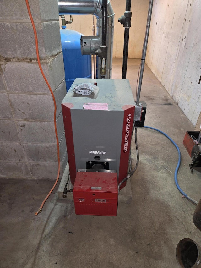 369 Hawes Bridge Rd, Prospect, ME 04981 - utility room featuring a heating unit