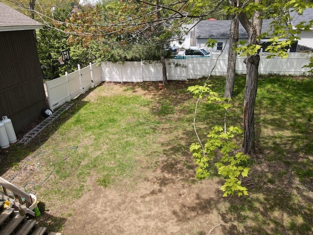 134 Minuteman Dr, Millinocket, ME 04462 - view of yard