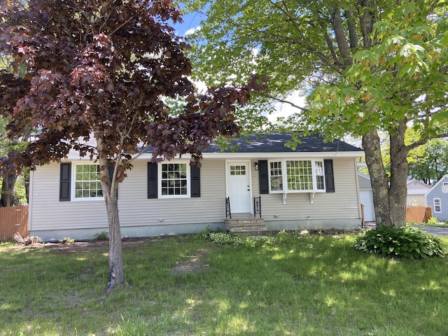 31 Amherst St, Auburn, ME 04210 - view of front of property with entry steps