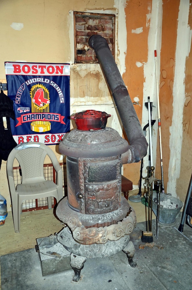 23 Park St, West Paris, ME 04289 - view of room details