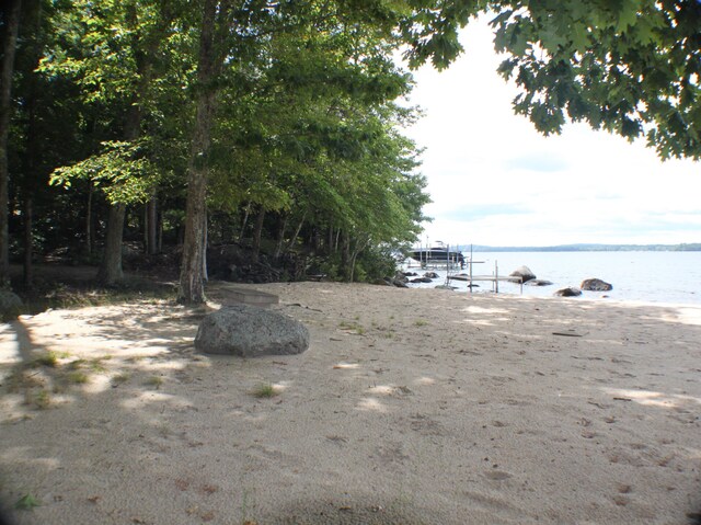 17 Emerald Point Dr, Frye Island, ME 04071