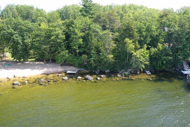 17 Emerald Point Dr, Frye Island, ME 04071