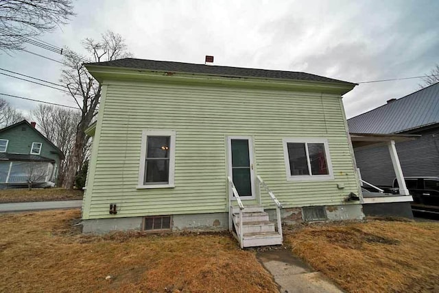 view of front of house with entry steps