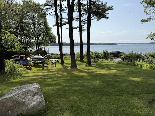 41 Bens Landing Rd, Boothbay, ME 04537