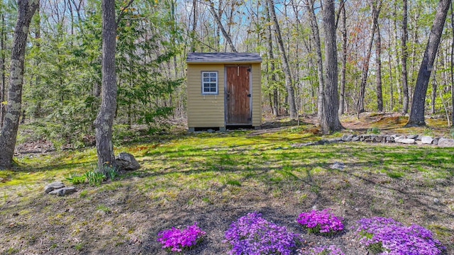 162 Roosevelt Trl Unit 3, Casco, ME 04015 - view of yard featuring an outbuilding and a storage unit