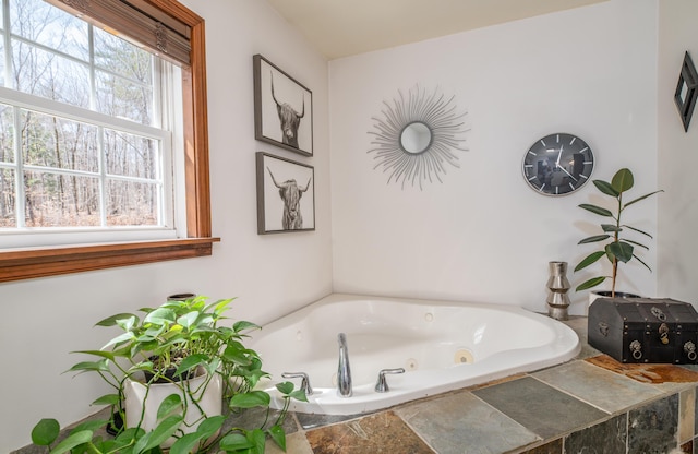 575 Hallowell Rd, Chelsea, ME 04330 - full bathroom featuring a jetted tub