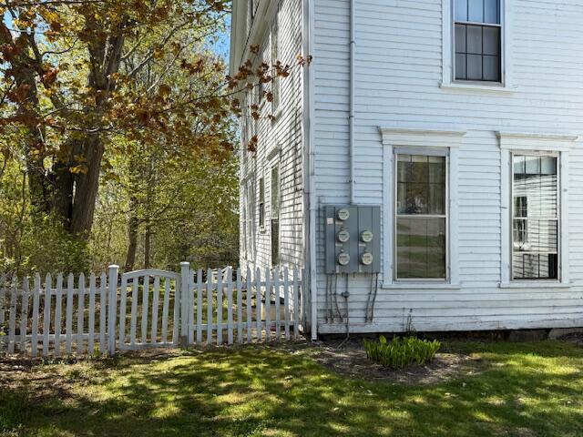 view of property exterior