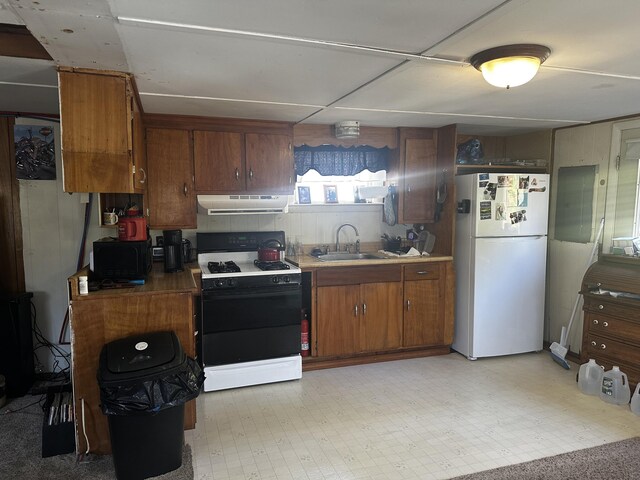 113 Fenwick Rd, Belmont, ME 04952 - photo 8