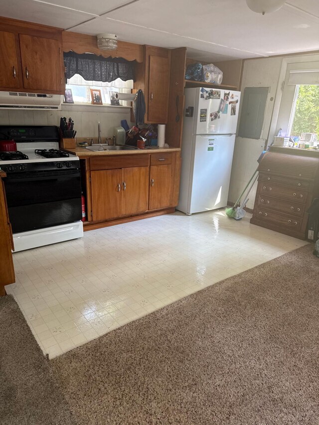 113 Fenwick Rd, Belmont, ME 04952 - photo 10
