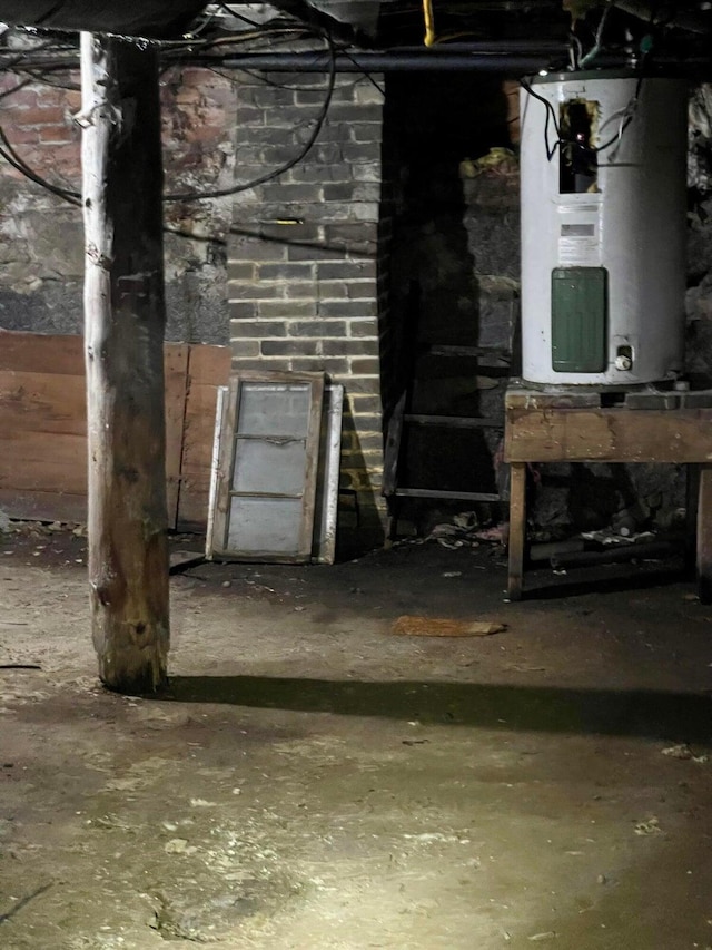 642 Main St, Old Town, ME 04468 - unfinished below grade area featuring water heater