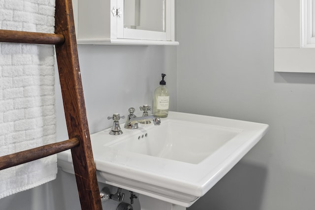 27 Miller Ln, Alfred, ME 04002 - bathroom featuring a sink