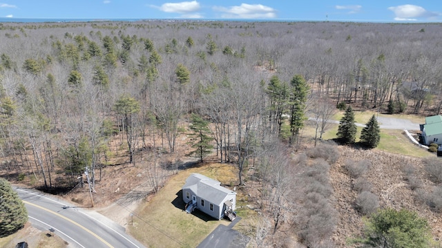 bird's eye view with a view of trees