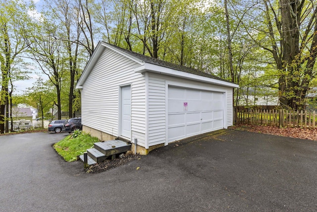8 College Ave, Gorham, ME 04038 - detached garage with fence
