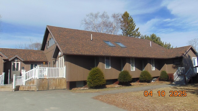 8 Prince St, Lincoln, ME 04457 - view of front facade with roof with shingles