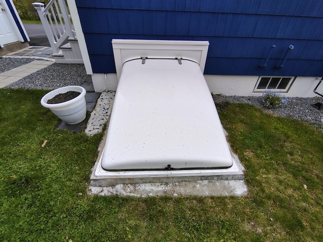 90 Whig St, Winterport, ME 04496 - exterior view